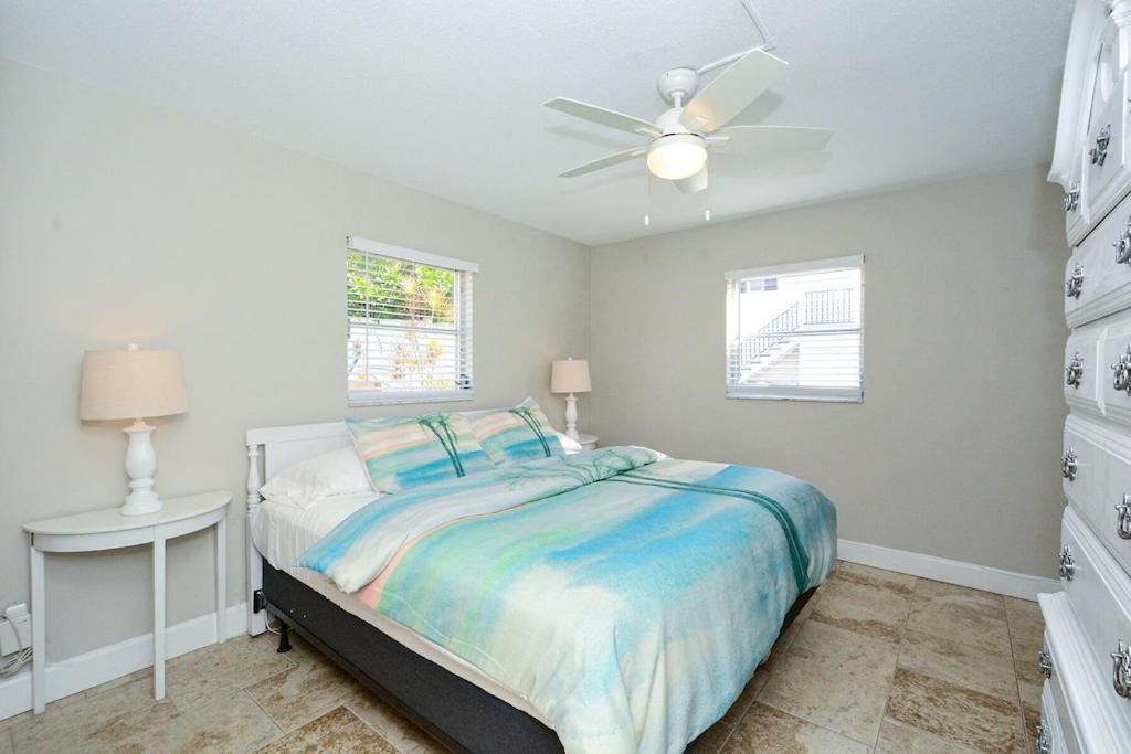 Canal 309 - Right In Siesta Key Village! Exterior foto