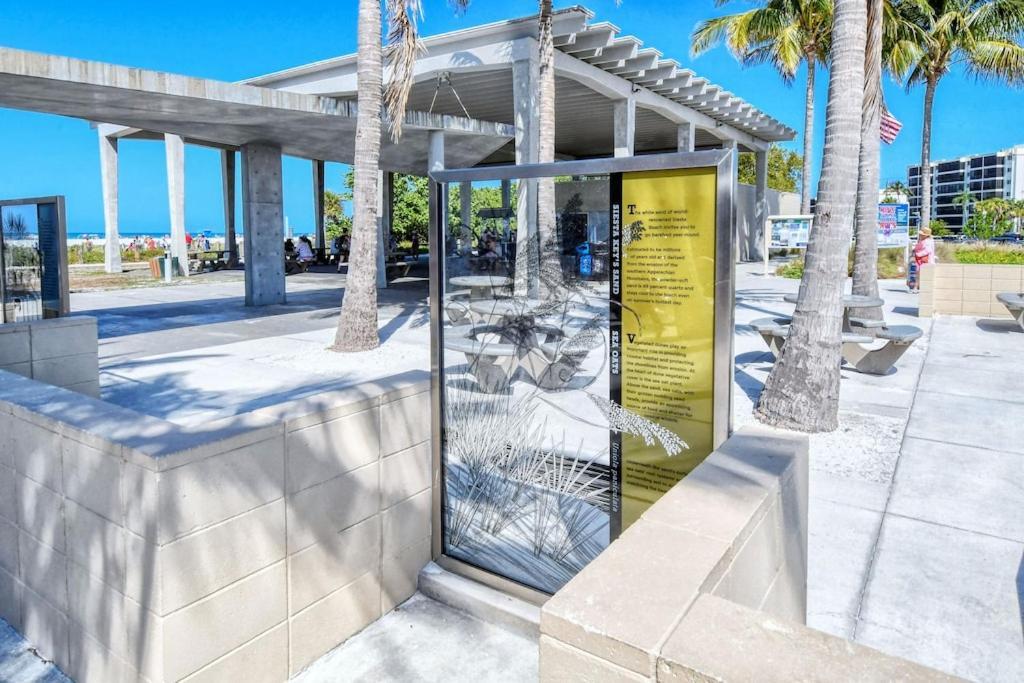 Canal 309 - Right In Siesta Key Village! Exterior foto