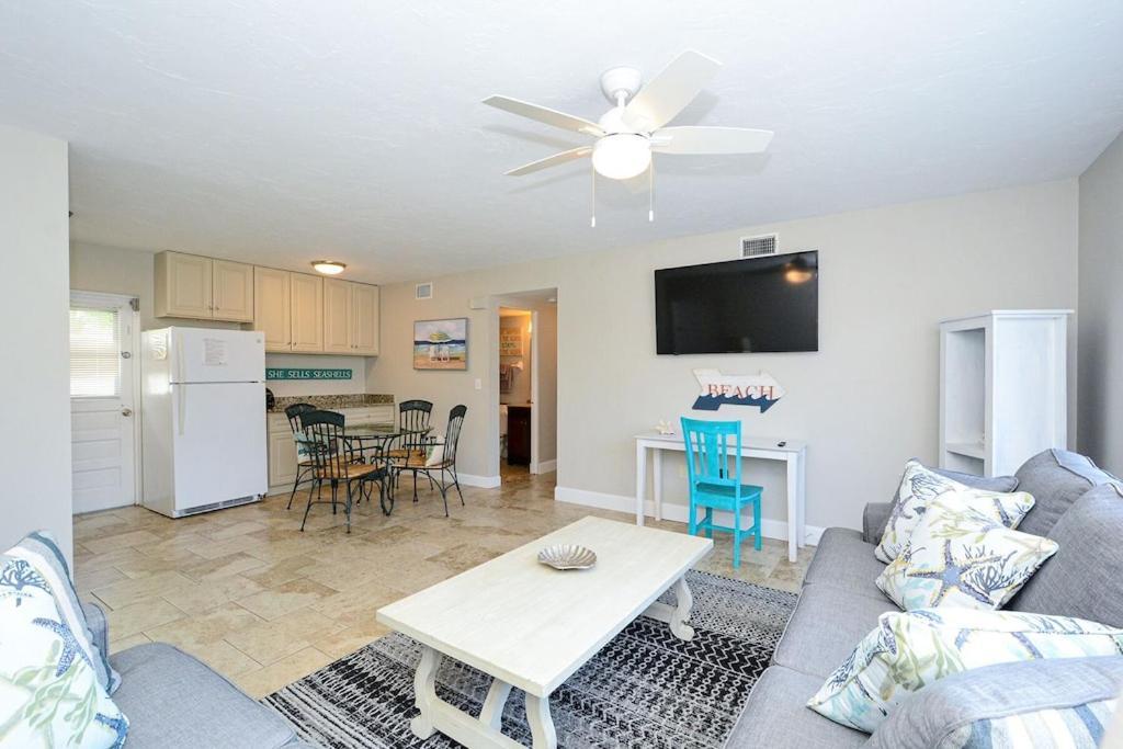 Canal 309 - Right In Siesta Key Village! Exterior foto
