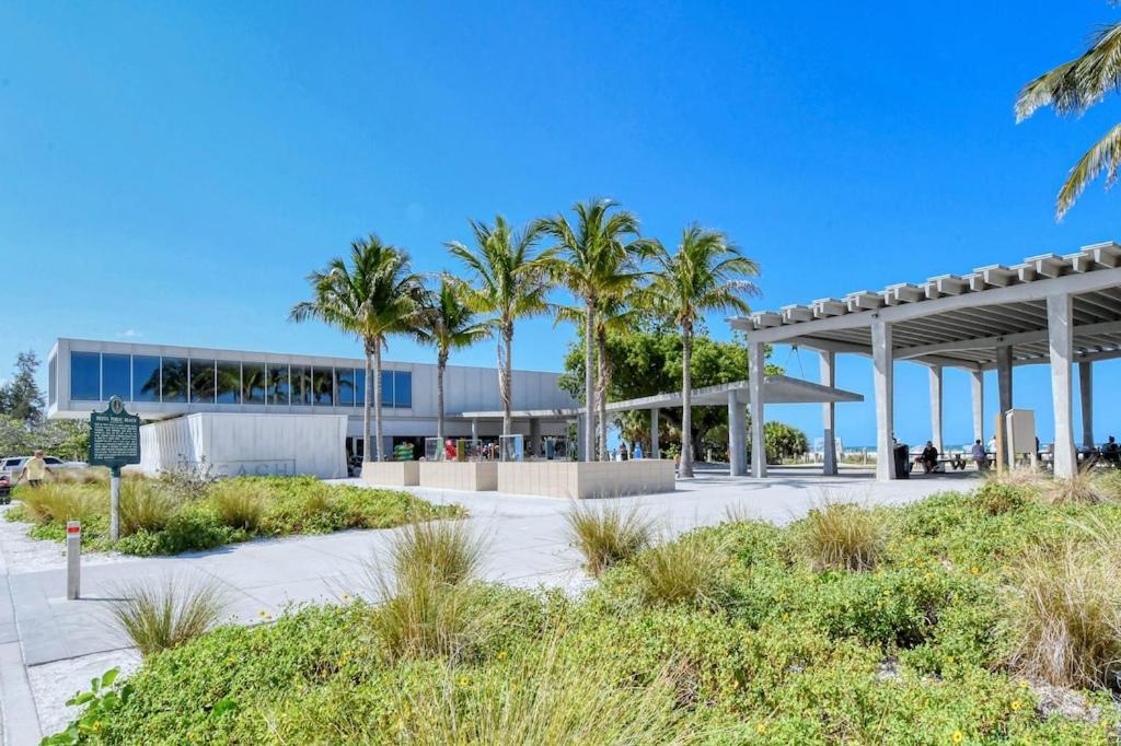 Canal 309 - Right In Siesta Key Village! Exterior foto