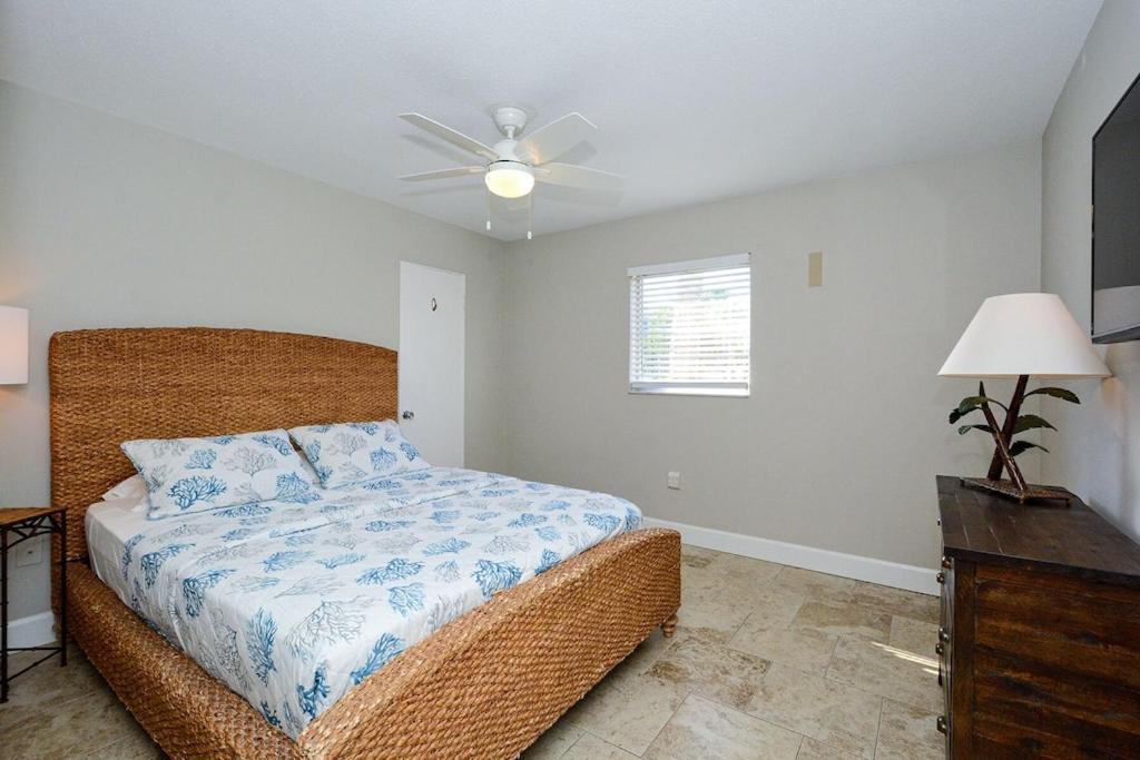 Canal 309 - Right In Siesta Key Village! Exterior foto