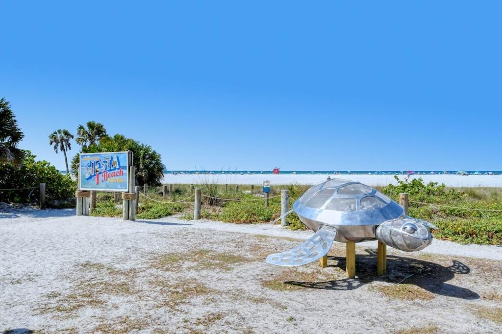 Canal 309 - Right In Siesta Key Village! Exterior foto